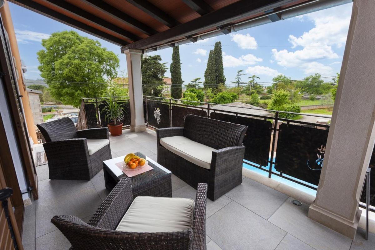 Villa Vita in Poreč - Haus für 6-8 Personen Kaštelir Exterior foto